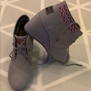 Toms Wedges